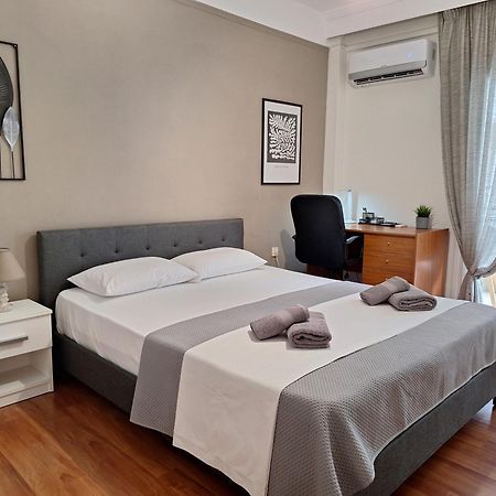 Cozy Apartment In The City Center Солун Екстериор снимка