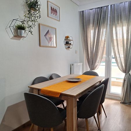 Cozy Apartment In The City Center Солун Екстериор снимка