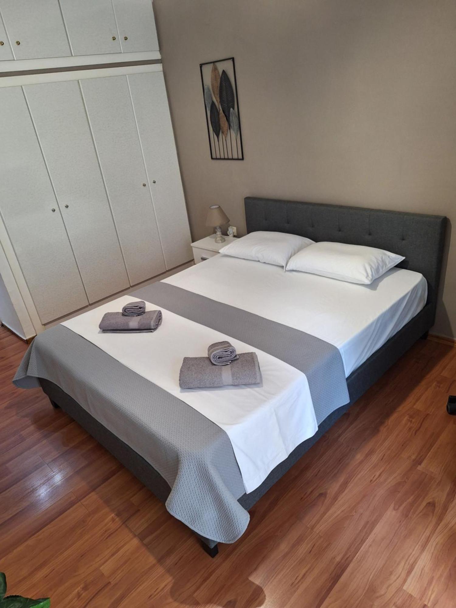 Cozy Apartment In The City Center Солун Екстериор снимка