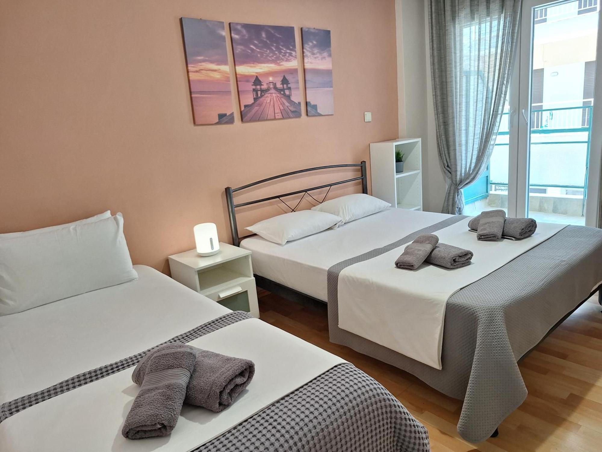 Cozy Apartment In The City Center Солун Екстериор снимка